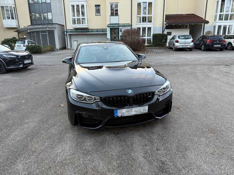 Schwarz Gebraucht 2014 BMW M4 Coupé | 34.000 € - Bild 1/4