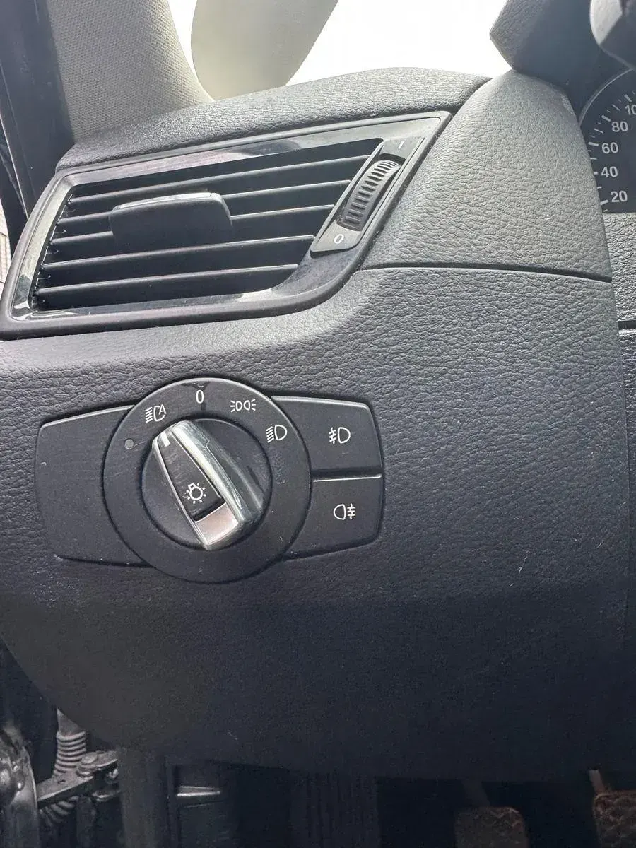 Second-hand BMW X1 143 CP (105 kW) 2015 Negru SUV