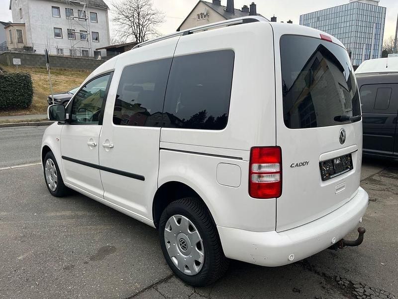 Gebraucht VW Caddy Highline 140 PS (102 kW) 2012 Weiß Van / Kleinbus