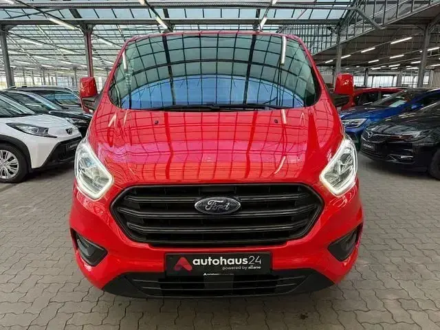 Gebraucht Ford Transit Custom Trend 131 PS (96 kW) 2022 Rot Van