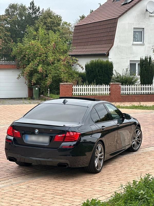 Gebraucht BMW M550 381 PS (280 kW) 2014 Schwarz Limousine
