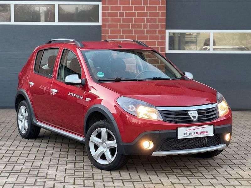 Rot Gebraucht 2011 Dacia Sandero Stepway Limousine | 6.999 € - Bild 1/4