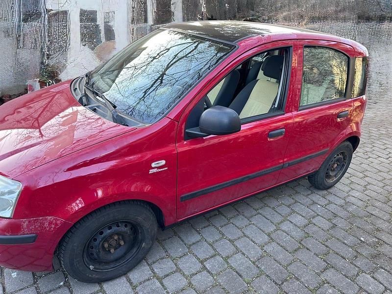 Gebraucht Fiat Panda 60 PS (44 kW) 2010 Rot Kleinwagen