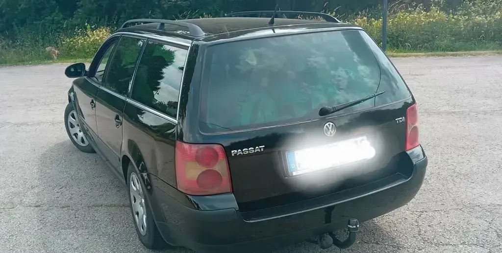 Gebraucht VW Passat Basis 101 PS (74 kW) 2003 Schwarz Kombi