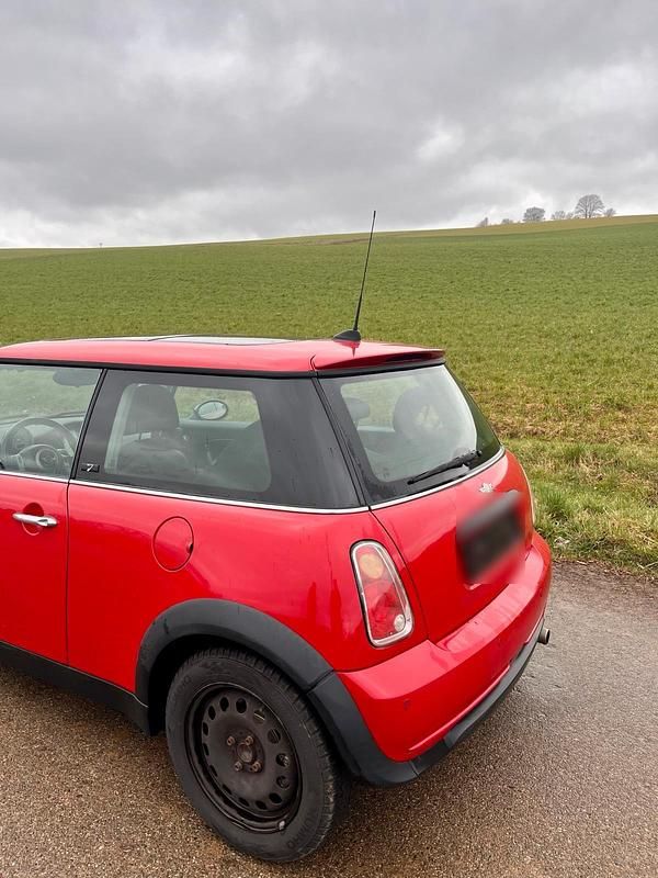 Gebraucht Mini Cooper 90 PS (66 kW) 2006 Rot Kleinwagen
