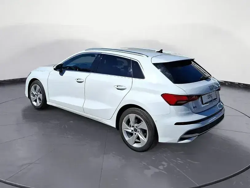 Używany Audi A3 Advanced 150 KM (110 kW) 2025 Biały Sedan/Limuzyna