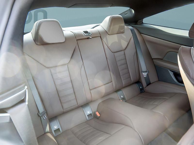 Gebraucht BMW 440 374 PS (275 kW) 2025 Weiß Coupé