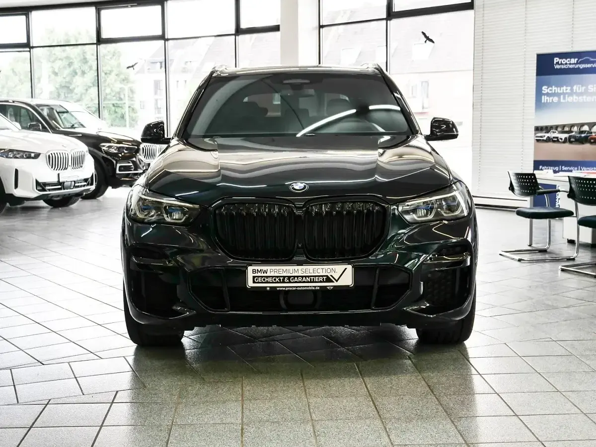 Gebraucht BMW X5 M Sport 530 PS (389 kW) 2023 Schwarz SUV