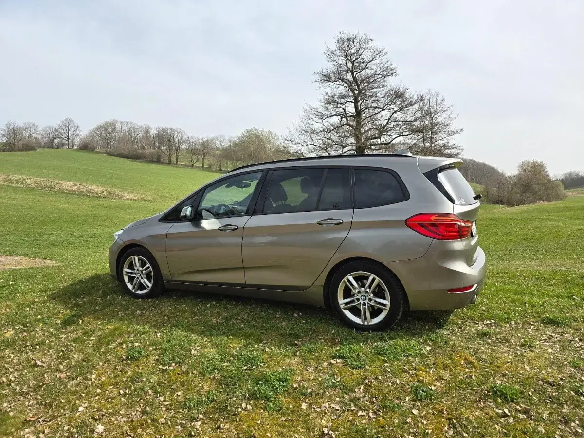 Gebraucht BMW 220 Advantage 190 PS (139 kW) 2016 Silber Kombi
