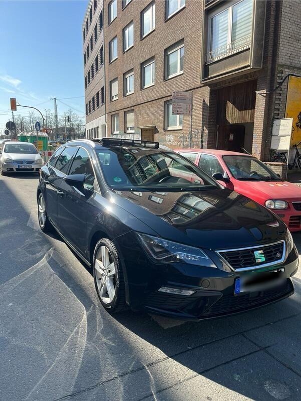 Schwarz Gebraucht 2019 Seat Leon ST FR Kombi | 17.000 € (Fairer Preis) - Bild 1/4