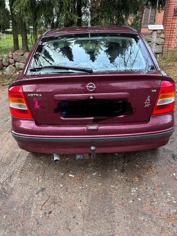 Gebraucht Opel Astra 101 PS (74 kW) 2002 Rot Limousine