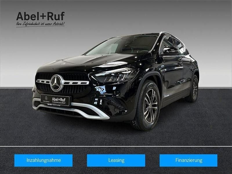 Gebraucht Mercedes GLA200 150 PS (110 kW) 2025 Schwarz SUV
