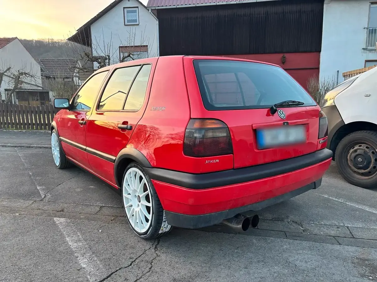 Brugt VW Golf III GTI 75 HK (55 kW) 1997 Rød Sedan