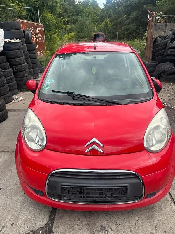Rot Gebraucht 2008 Citroën C1 Kleinwagen | 1.200 € (Fairer Preis) - Bild 1/4