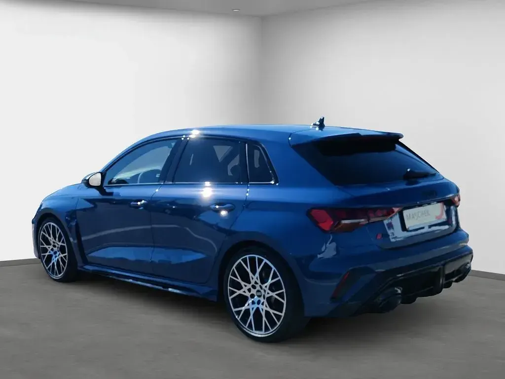 Neu Audi RS3 Sport 400 PS (294 kW) 2026 Blau Limousine