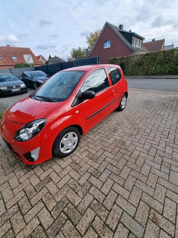 Rot Gebraucht 2011 Renault Twingo Kleinwagen | 1.800 € - Bild 1/4