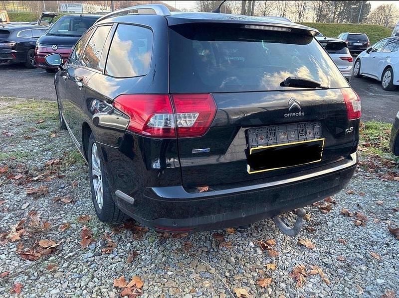 Gebraucht Citroën C5 SELECTION 150 PS (110 kW) 2016 Schwarz Kombi