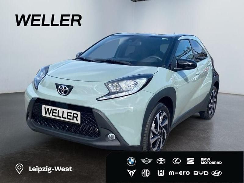 Gruen Gebraucht 2025 Toyota Aygo Team Kleinwagen | 15.690 € (Guter Preis) - Bild 1/3