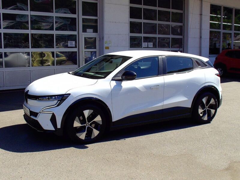 Gebraucht Renault Megane E-Tech Equilibre 96 kW (131 PS) 2023 Arktisweiß Limousine