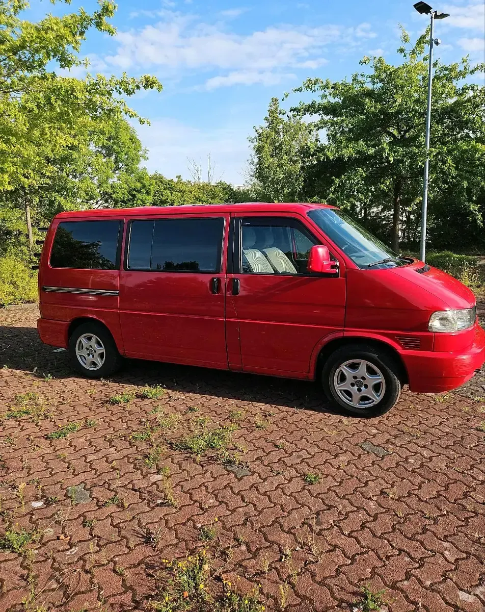 Gebraucht VW Multivan 102 PS (75 kW) 1998 Rot Van / Kleinbus