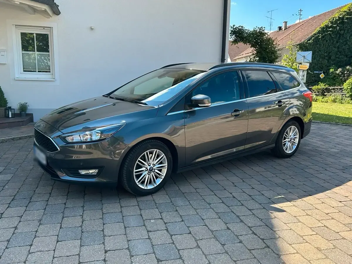 Gebraucht Ford Focus Cool & Connect 150 PS (110 kW) 2018 Grau Kombi