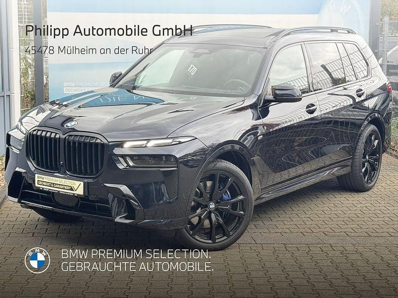 M carbonschwarz metallic Gebraucht 2025 BMW X7 M Sport SUV | 94.399 € (Etwas zu teuer) - Bild 1/4