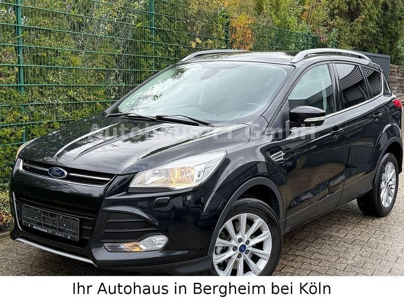Schwarz Gebraucht 2014 Ford Kuga Titanium SUV | 6.950 € (Etwas zu teuer) - Bild 1/4