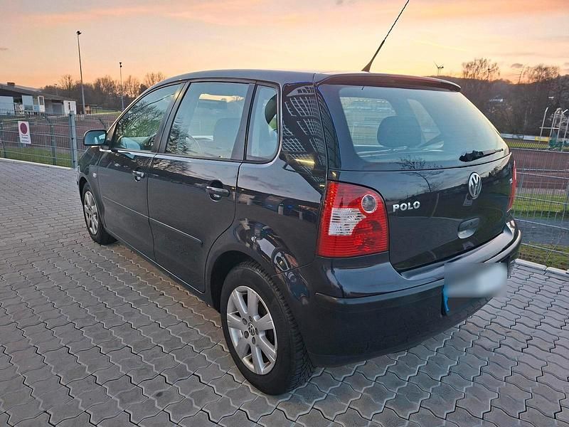 Gebraucht VW Polo 64 PS (47 kW) 2003 Schwarz Limousine