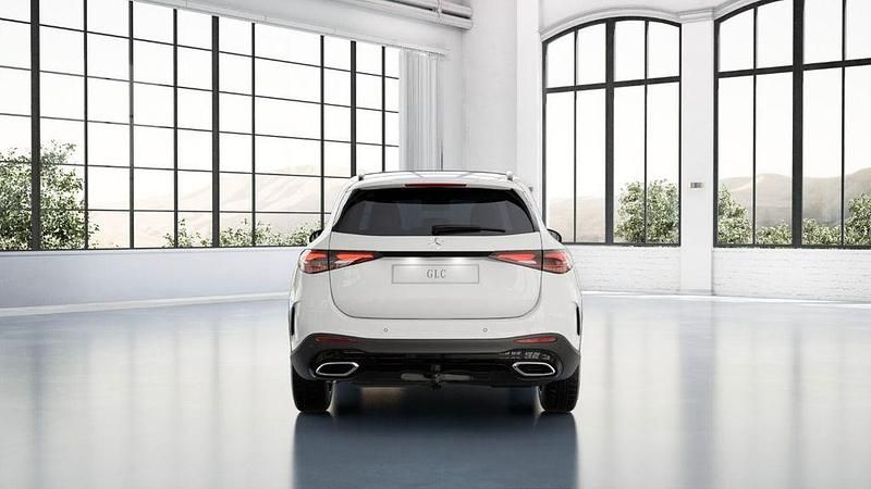 Gebraucht Mercedes GLC220 AMG 197 PS (144 kW) 2025 Weiß SUV