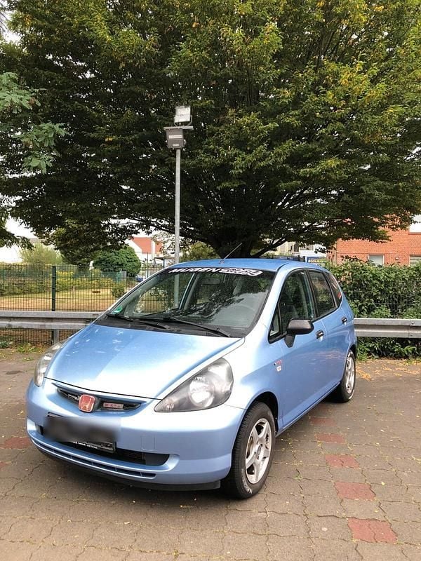 Grau Gebraucht 2004 Honda Jazz Kleinwagen | 2.500 € (Fairer Preis) - Bild 1/4