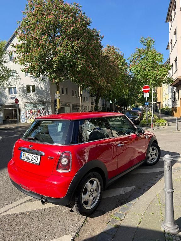 Usata Mini ONE 95 CV (69 kW) 2009 Rosso Utilitaria