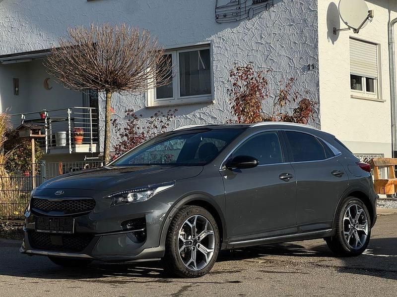Grau Gebraucht 2021 Kia XCeed Launch Edition SUV | 17.990 € (Fairer Preis) - Bild 1/4