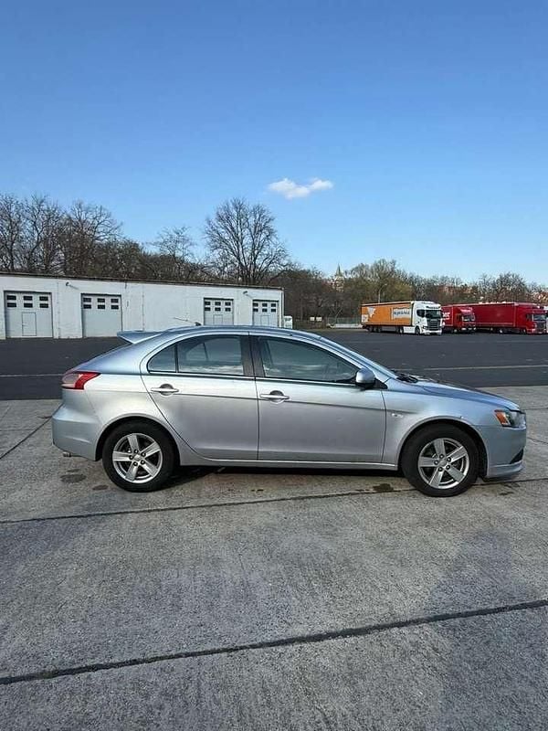 Gebraucht Mitsubishi Lancer Inform 140 PS (102 kW) 2010 Limousine