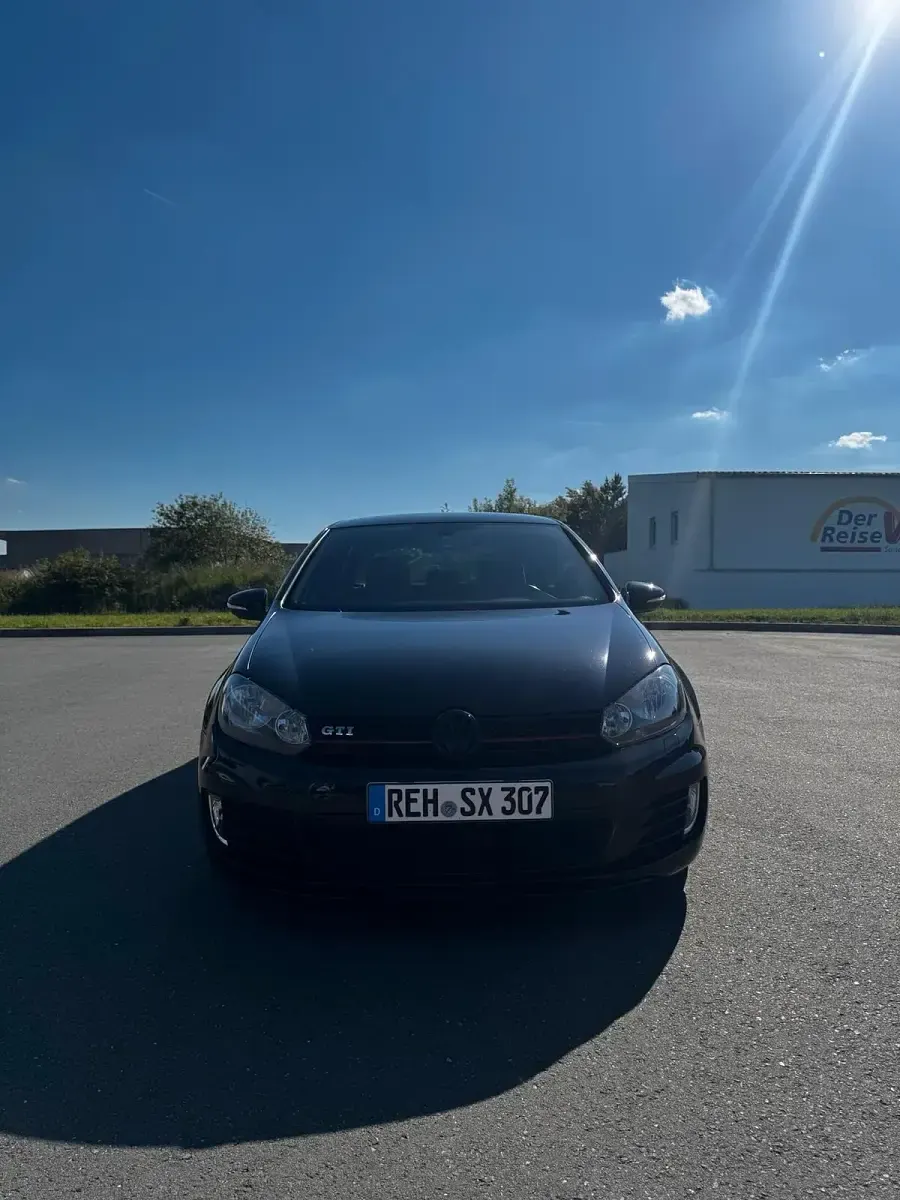 Gebraucht VW Golf VI GTI 211 PS (155 kW) 2011 Schwarz Kleinwagen