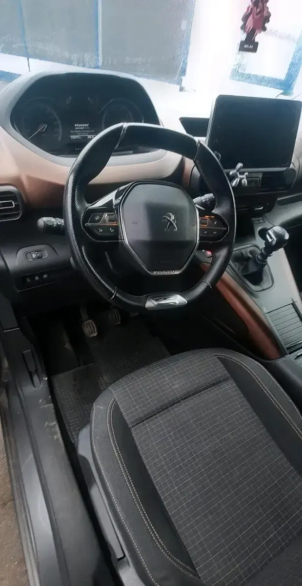 Gebraucht Peugeot Rifter 110 PS (80 kW) 2019 Grau Van / Kleinbus