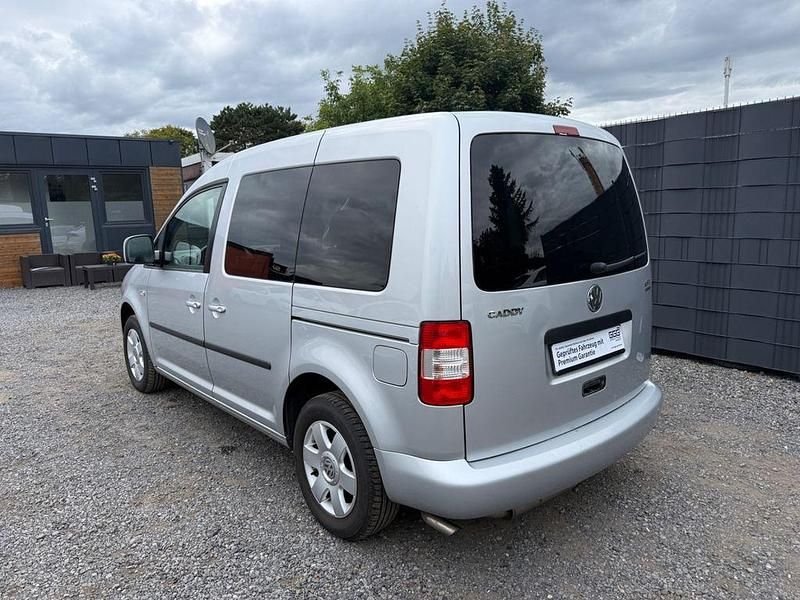 Gebraucht VW Caddy Team 109 PS (80 kW) 2008 Silber Van / Kleinbus