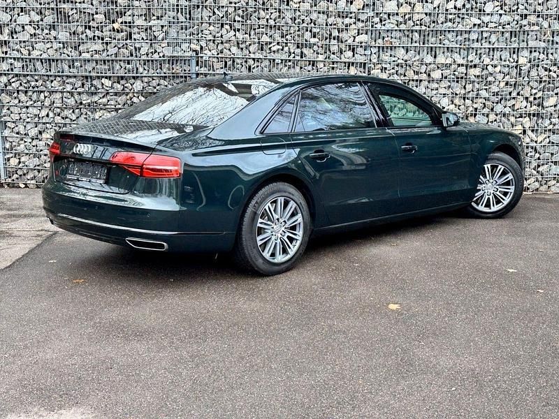 Usata Audi A8 500 CV (367 kW) 2018 Verde Berlina