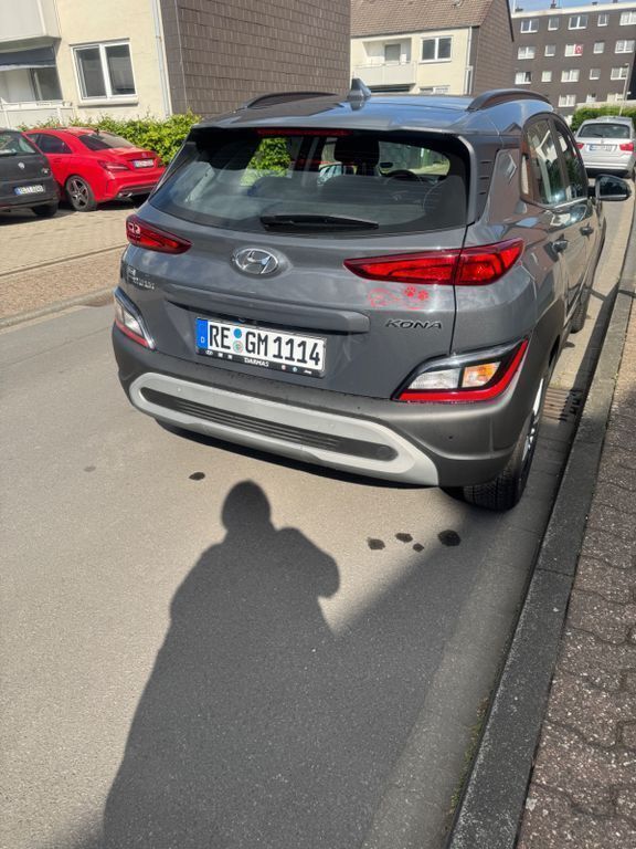 Grau Gebraucht 2023 Hyundai Kona Trend SUV | 20.000 € (Guter Preis) - Bild 1/4