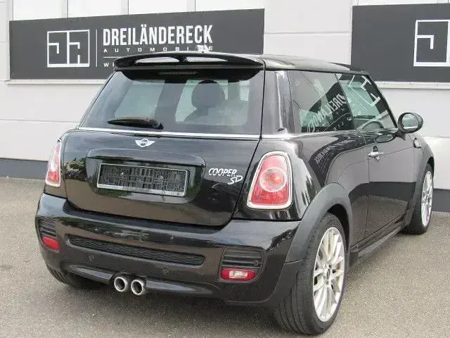 Gebraucht Mini Cooper SD 143 PS (105 kW) 2014 Schwarz Kleinwagen