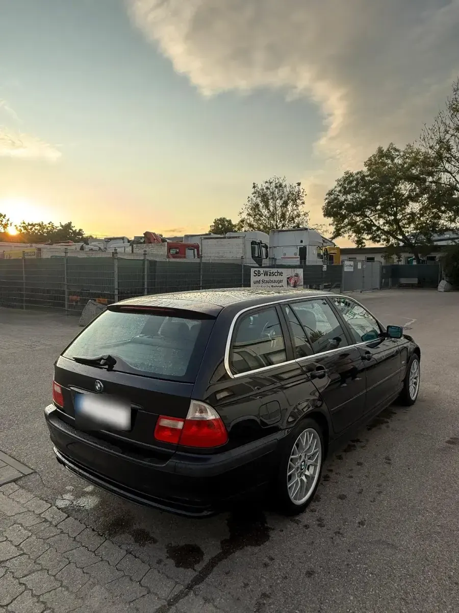 Gebraucht BMW 330 231 PS (169 kW) 2000 Schwarz Kombi