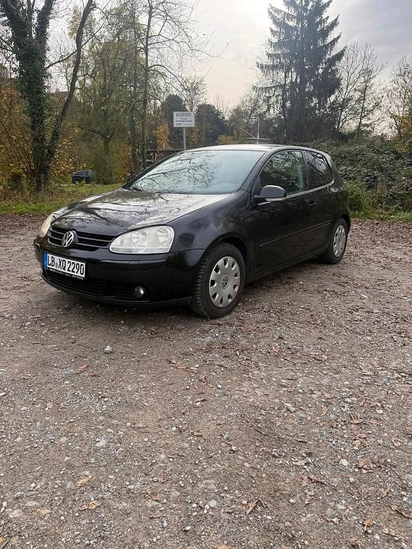 Schwarz Gebraucht 2005 VW Golf V Limousine | 1.600 € (Guter Preis) - Bild 1/4