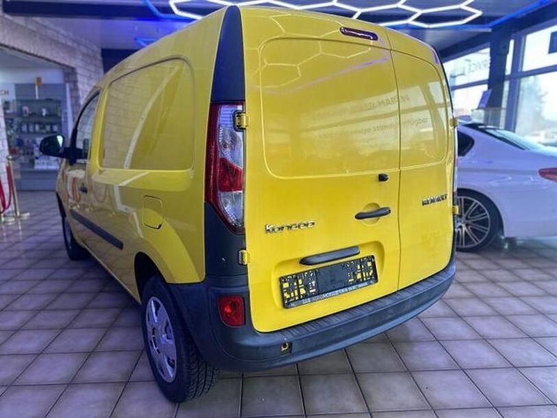 Gebraucht Renault Rapid 103 PS (75 kW) 2018 Gelb Limousine