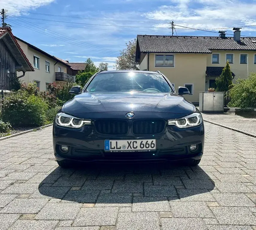 Gebraucht BMW 320 190 PS (139 kW) 2017 Schwarz Kombi