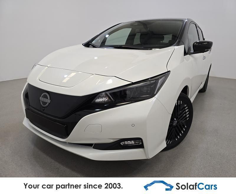 Weiß Gebraucht 2023 Nissan Leaf N-Connecta Kleinwagen | 15.912 € (Fairer Preis) - Bild 1/4