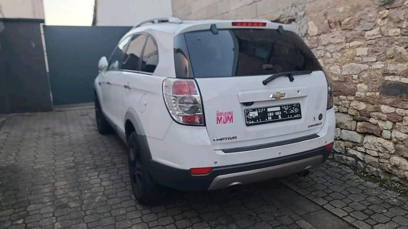 Gebraucht Chevrolet Captiva 183 PS (134 kW) 2012 Weiß SUV
