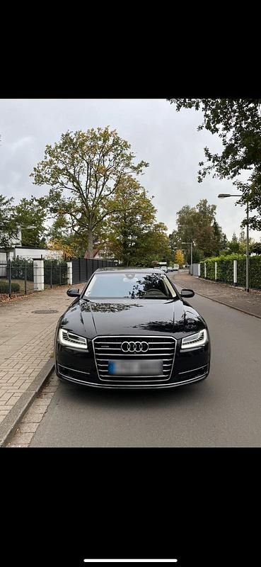 Schwarz Gebraucht 2015 Audi A8 Advanced Limousine | 28.999 € (Fairer Preis) - Bild 1/4