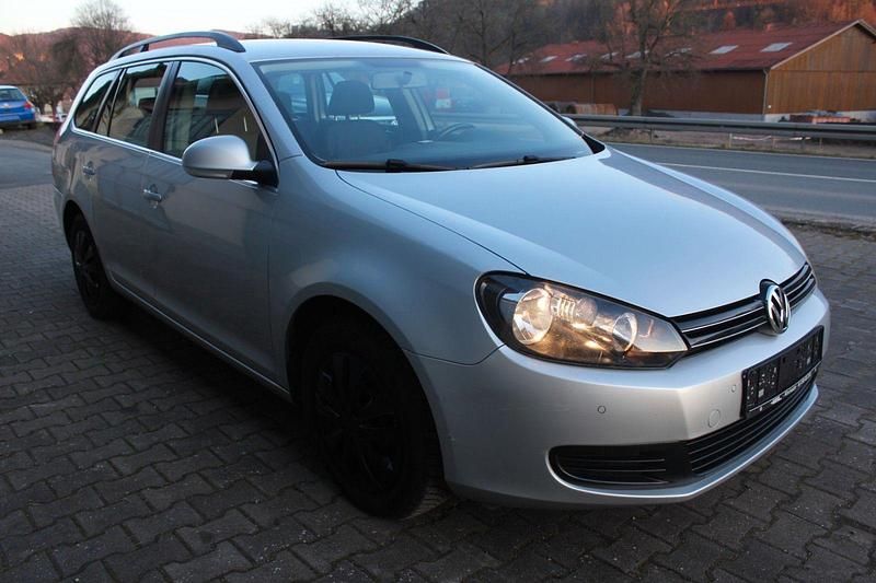 Gebraucht VW Golf VI 122 PS (89 kW) 2011 Silber Kleinwagen