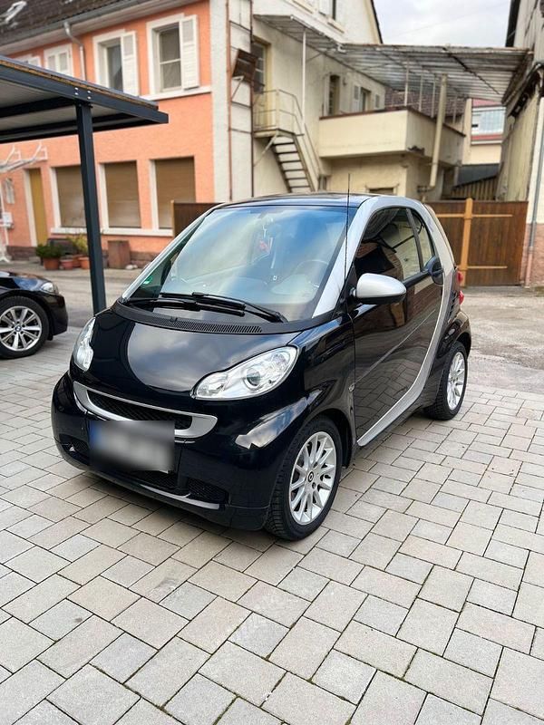 Schwarz Gebraucht 2011 Smart ForTwo Coupé Passion Coupé | 4.099 € (Guter Preis) - Bild 1/4