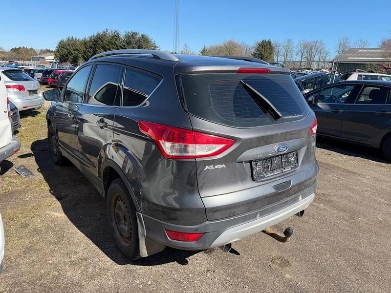 Gebraucht Ford Kuga Titanium 150 PS (110 kW) 2015 Grau SUV