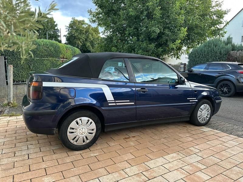 Gebraucht VW Golf Cabriolet 101 PS (74 kW) 2000 Blau Cabrio